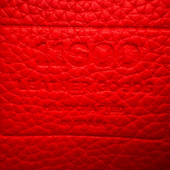 Red Leather Cross Bag Handmade in Spain - Picture 3 of 6